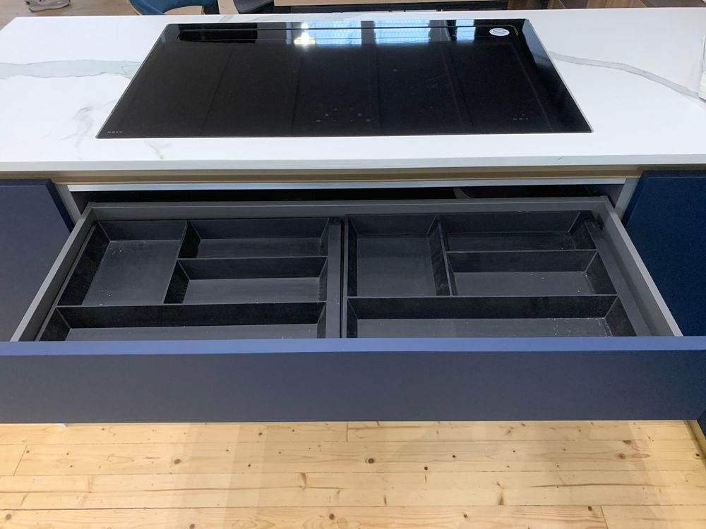 Cuisine compl&egrave;te haut de gamme ? Siemens, Novy, C&eacute;ramique Meubles