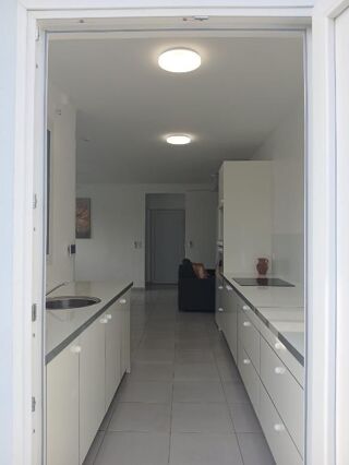 Villa à louer 2 pièces 70 m² Petit-bourg
