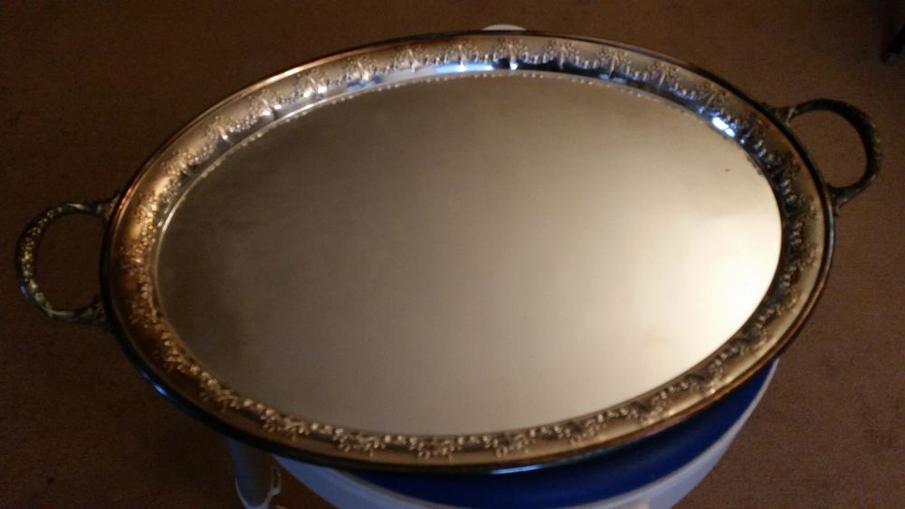 Plateau m&eacute;tal argent&eacute; ovale Cuisine
