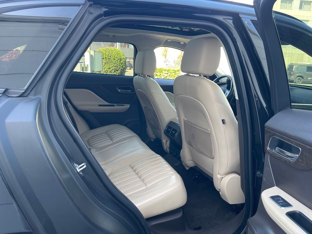 F-PACE F-Pace 2.0 D - 180 ch AWD BVA8 Prestige 2020 occasion 33700 M&eacute;rignac