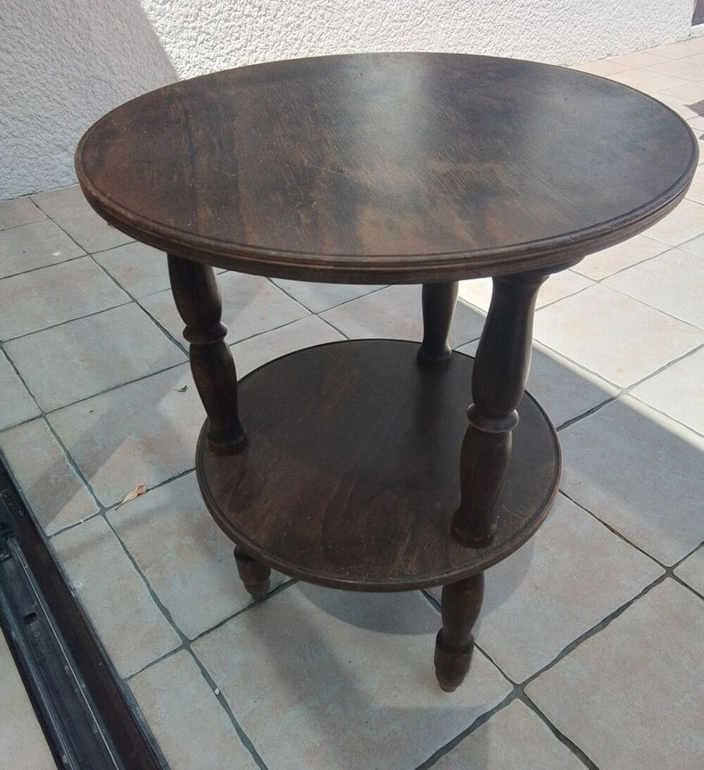 Petite table ronde en bois Meubles