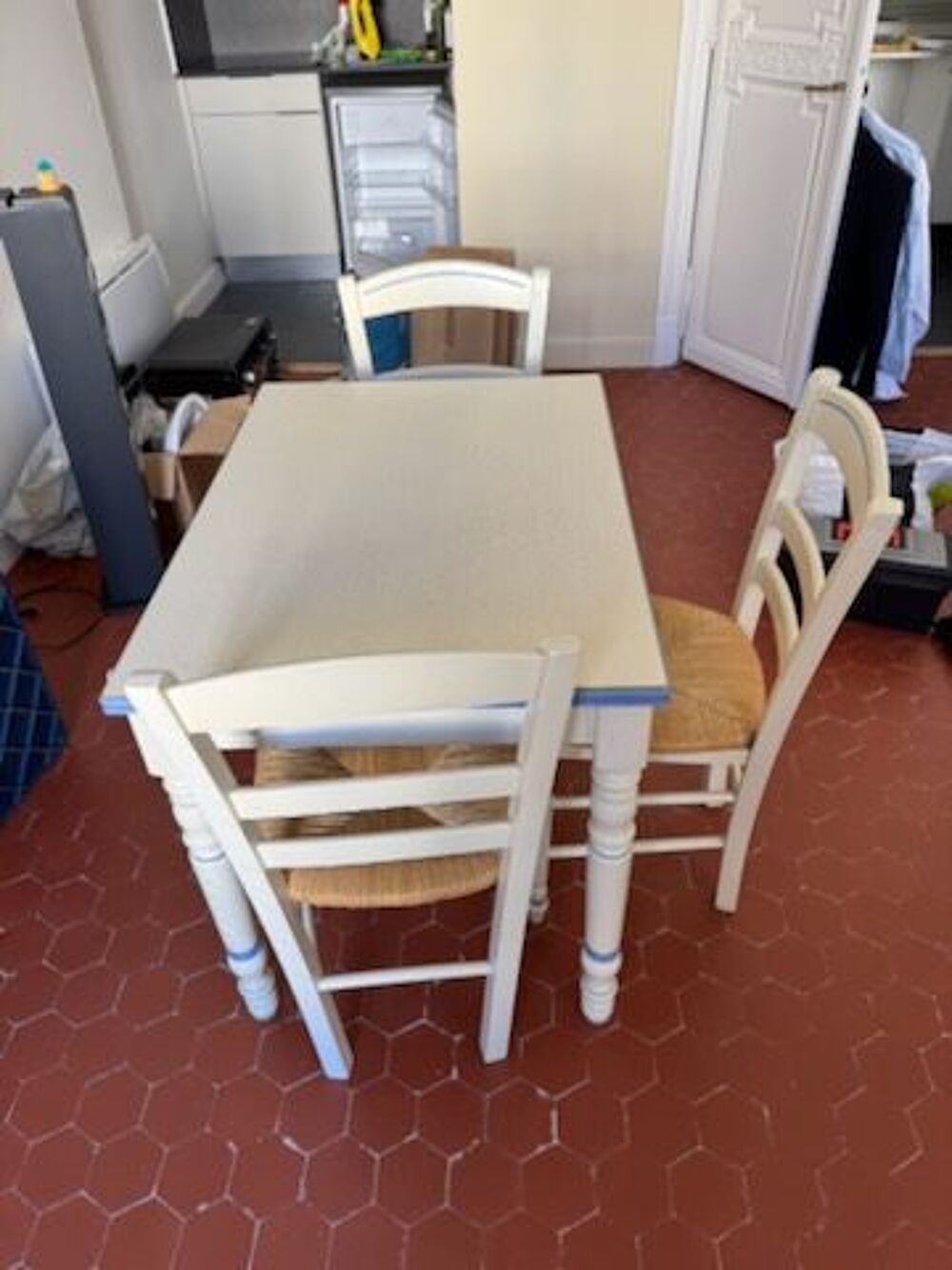 Table de cuisine style proven&ccedil;ale Meubles