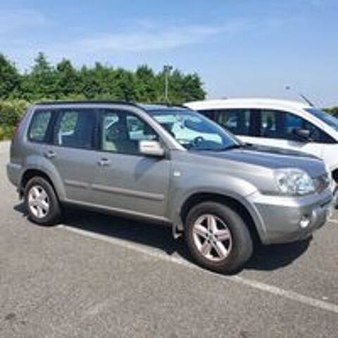 X-Trail X-TRAIL 2.0L 141 4X4 SE 2004 occasion 64000 Pau