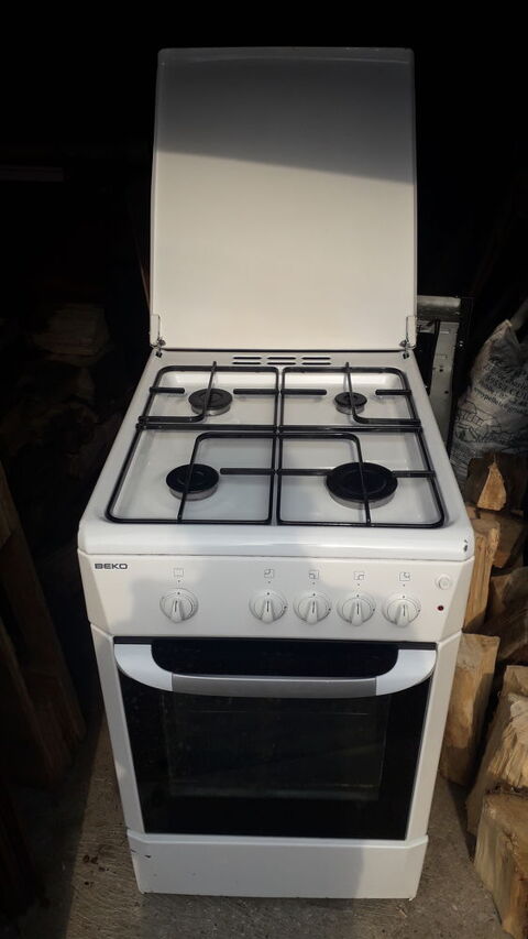 Gazini�re 4 br�leurs BEKO. 45 Flers-en-Escrebieux (59)