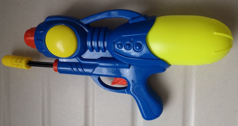 PISTOLET &Agrave; EAU - Jeu d'enfant
Jeux / jouets