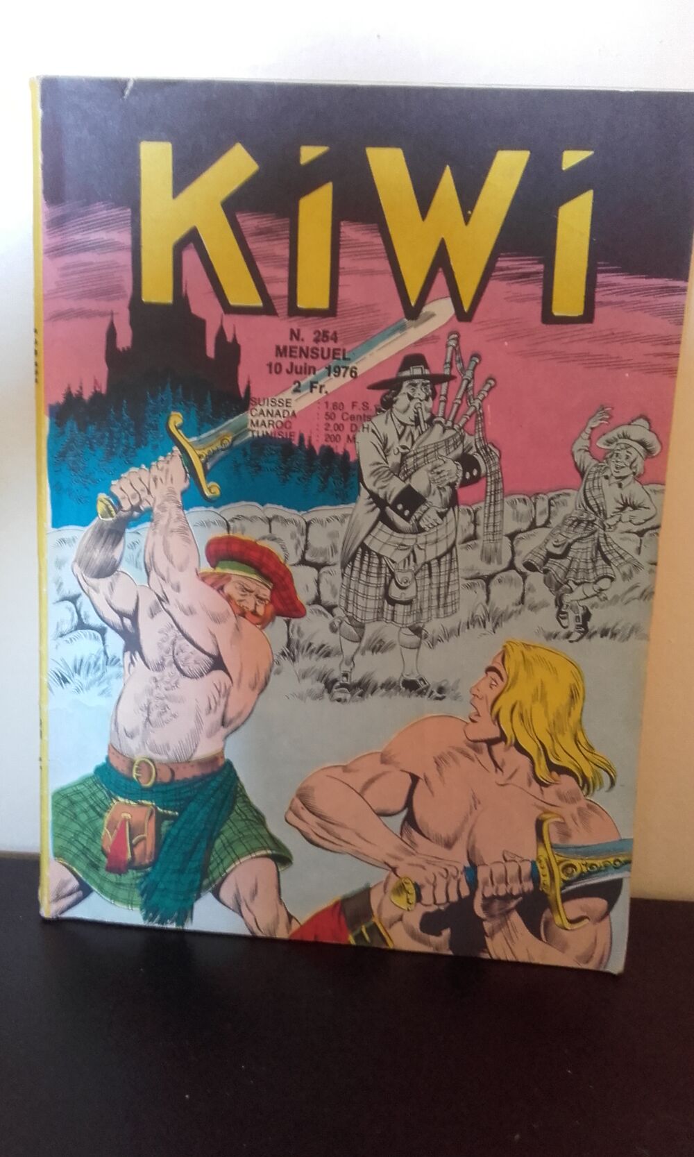 BD - Kiwi N&deg;254 Juin 1976 Livres et BD