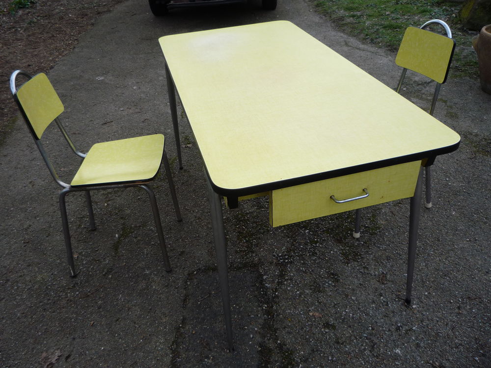 Chaise/ tabouret moderniste formica jaune/cuisine/s&eacute;jour(R) Meubles
