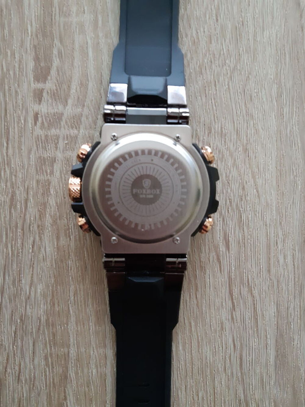 Montre homme - tbe - quasi neuve Bijoux et montres