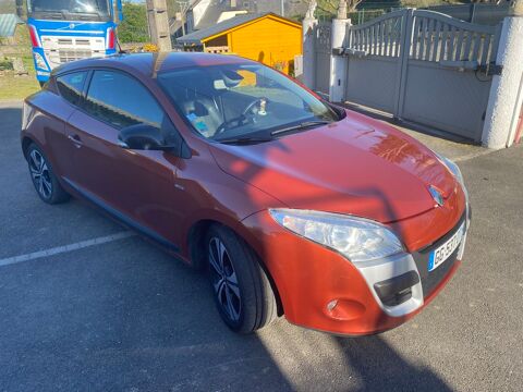 Renault megane iii M&eacute;gane III Coup&eacute; dCi 110 F