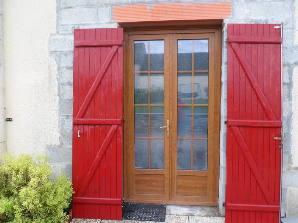 1 PAIRE DE VOLETS EN BOIS Bricolage