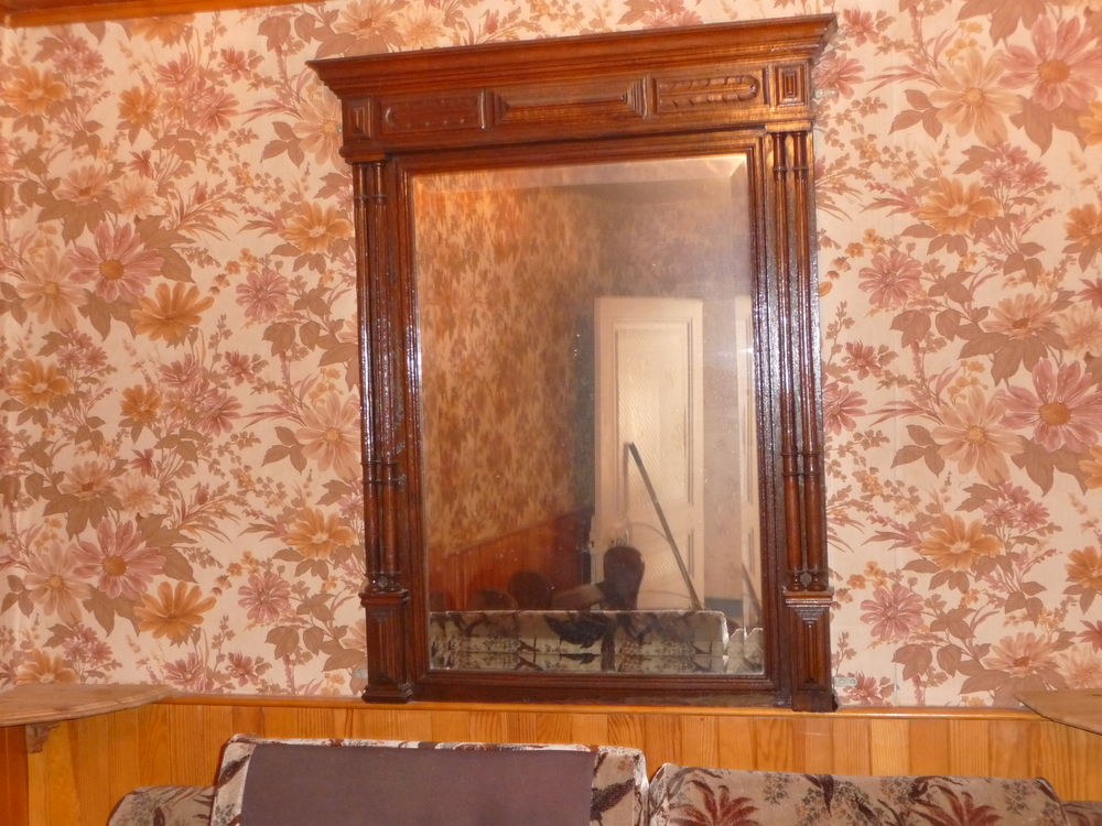 MIROIR EN BOIS DIMENSION 110*75 PRIX A NEGOCIER Décoration