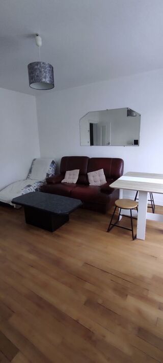  Appartement à louer 3 pièces 48 m² Lorient