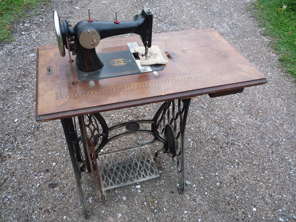 Machine &agrave; coudre Diamant/Singer/pieds fonte d&eacute;coration Bricolage