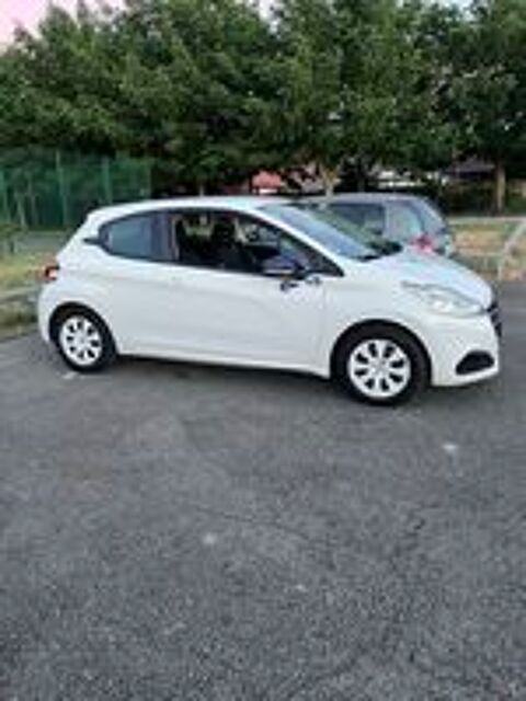 208 1.2 VTi 82ch BVM5 Active 2016 occasion 63000 Clermont-Ferrand