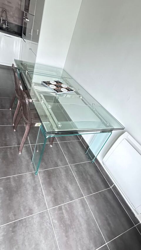 Table en verre et structure chrom�e 500 Donges (44)