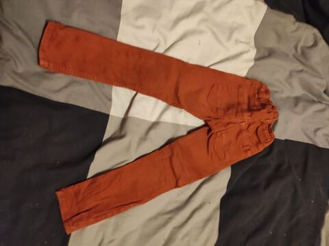 15 jean slim taille 5 ans 15 Accolay (89)