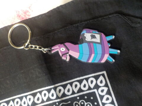 PORTE CLEF LAMA 7 cm
3 Bubry (56)