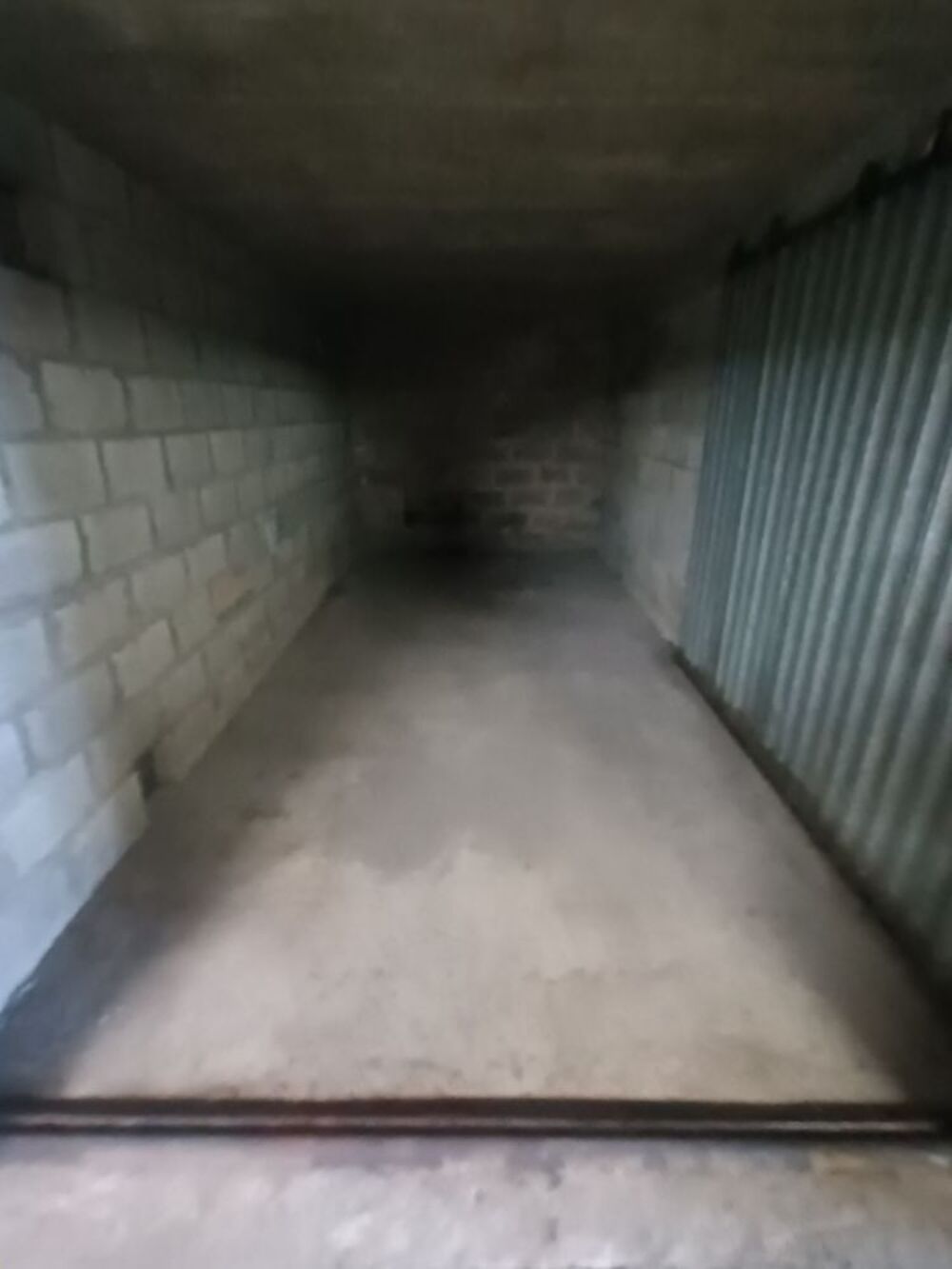 Vente Remise/Grange Poitiers Couronneries garage box fermé  ou à lo Poitiers