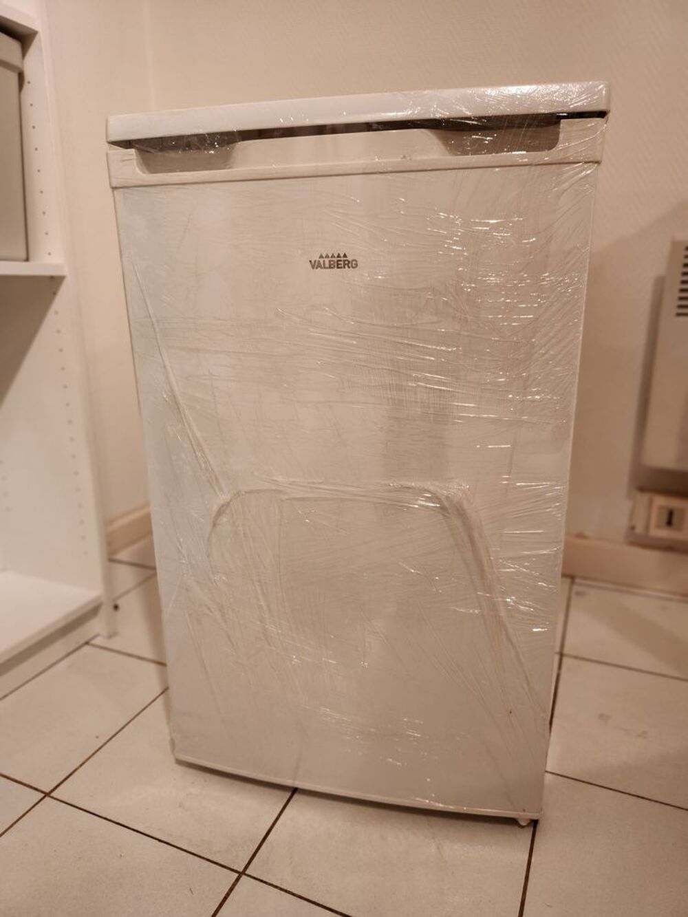 FRIGO TOP avec freezer Electroménager