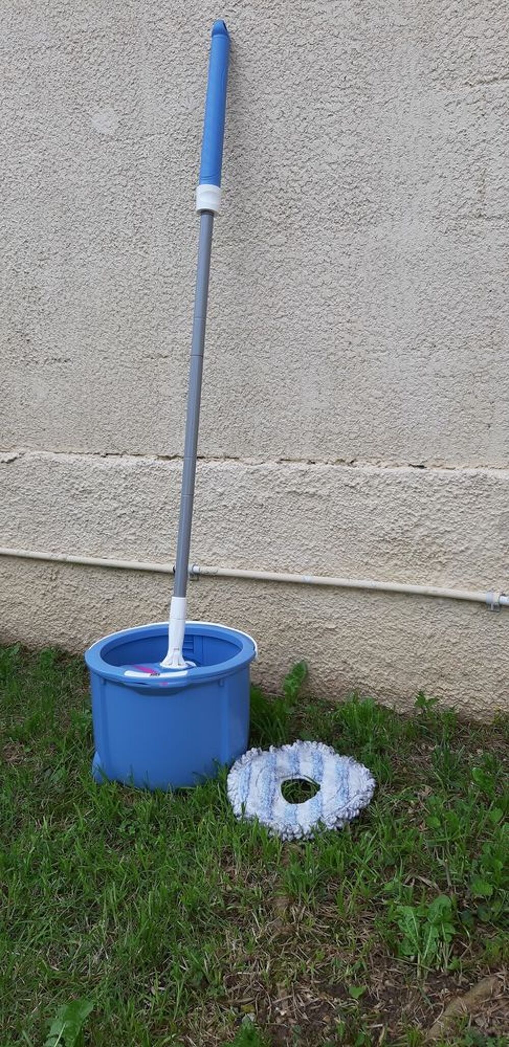 BALAI ESSOREUR Meubles