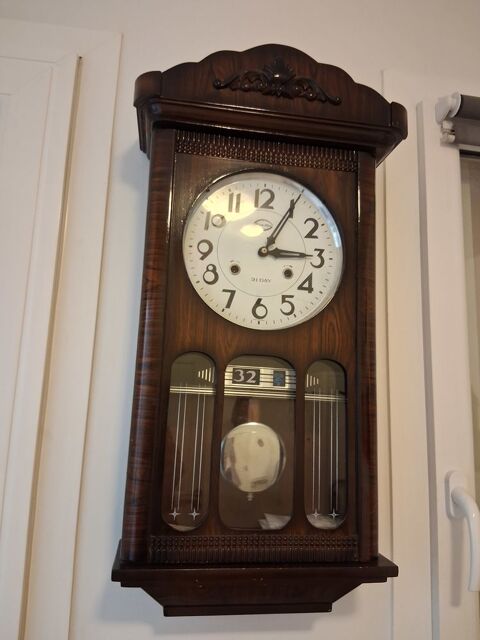 Horloge murale vintagz Three Star. 200€ Rochefort (17)
