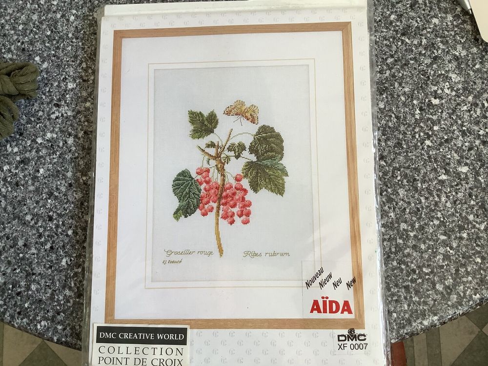 Pour les fondues de broderie aux points de croix
Décoration
