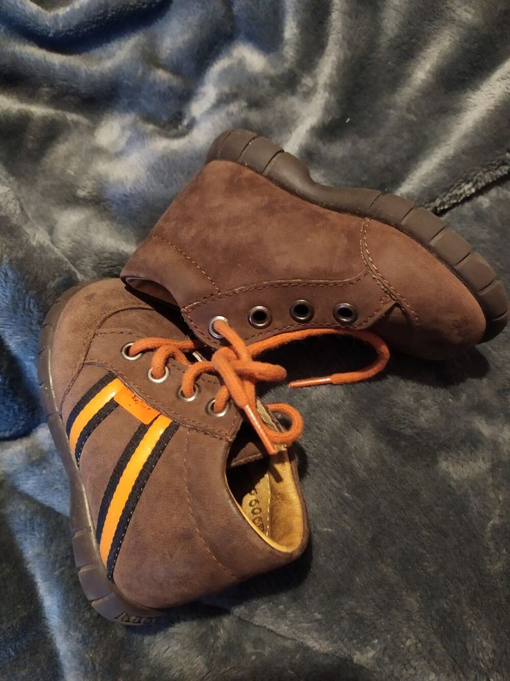 PLUSIEURS PAIRES DE CHAUSSURES BEBE BABYBOTTE Chaussures enfants