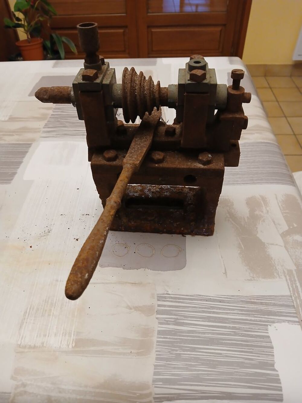 Ponceuse et chignole tr&egrave;s anciens &eacute;tat correct Décoration