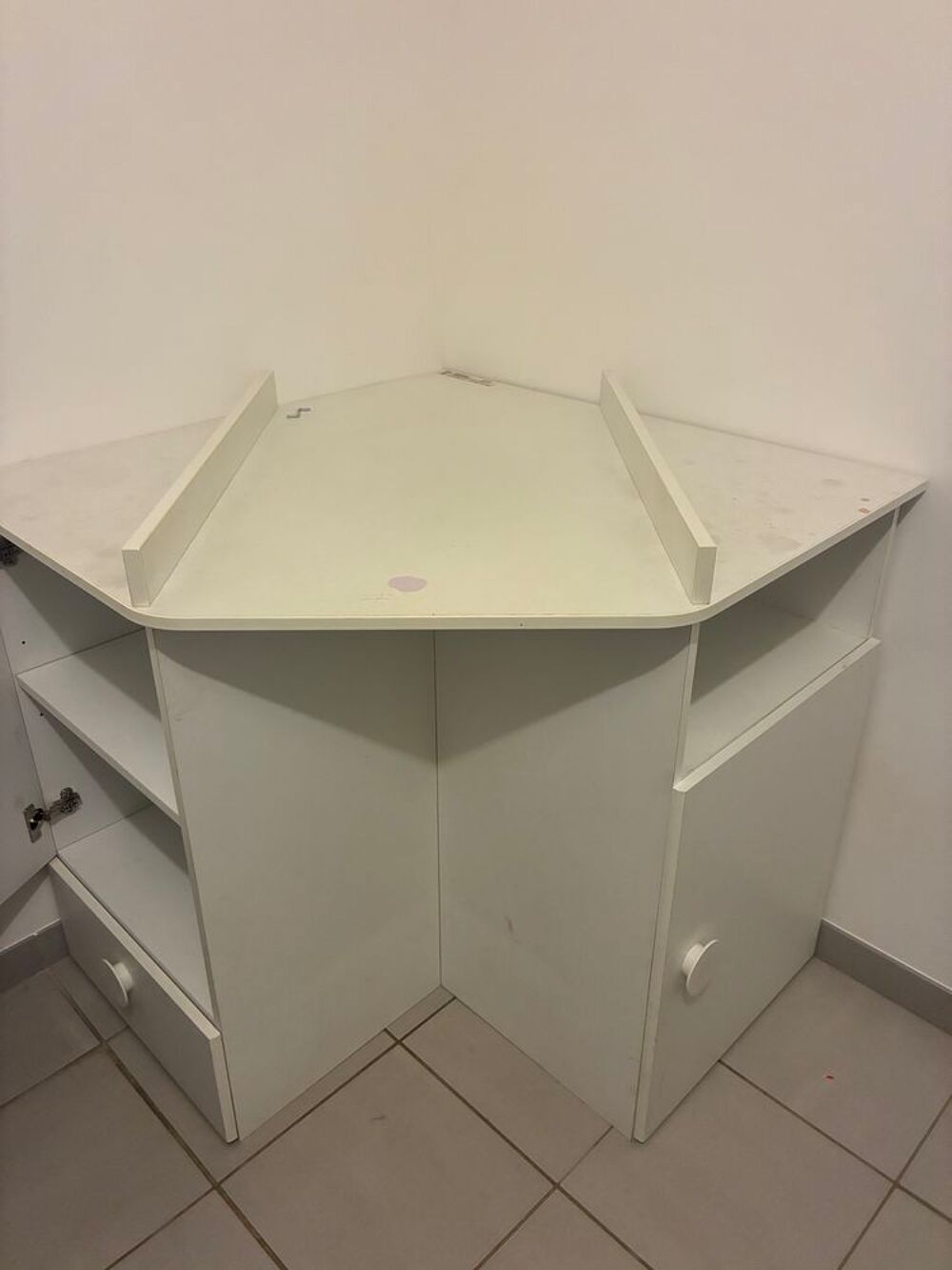 Table &agrave; langer d'angle Aubert concept bon &eacute;tat Puériculture