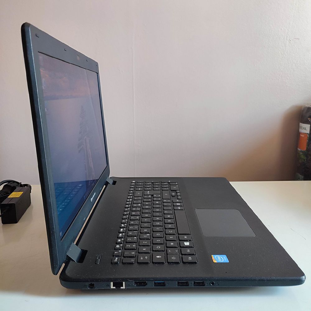 Pc portable Packard Bell 17pouces Windows 11 Matériel informatique