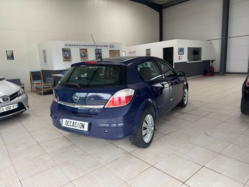 Astra 1.9 CDTI 100 COSMO 2006 occasion 56400 Brech