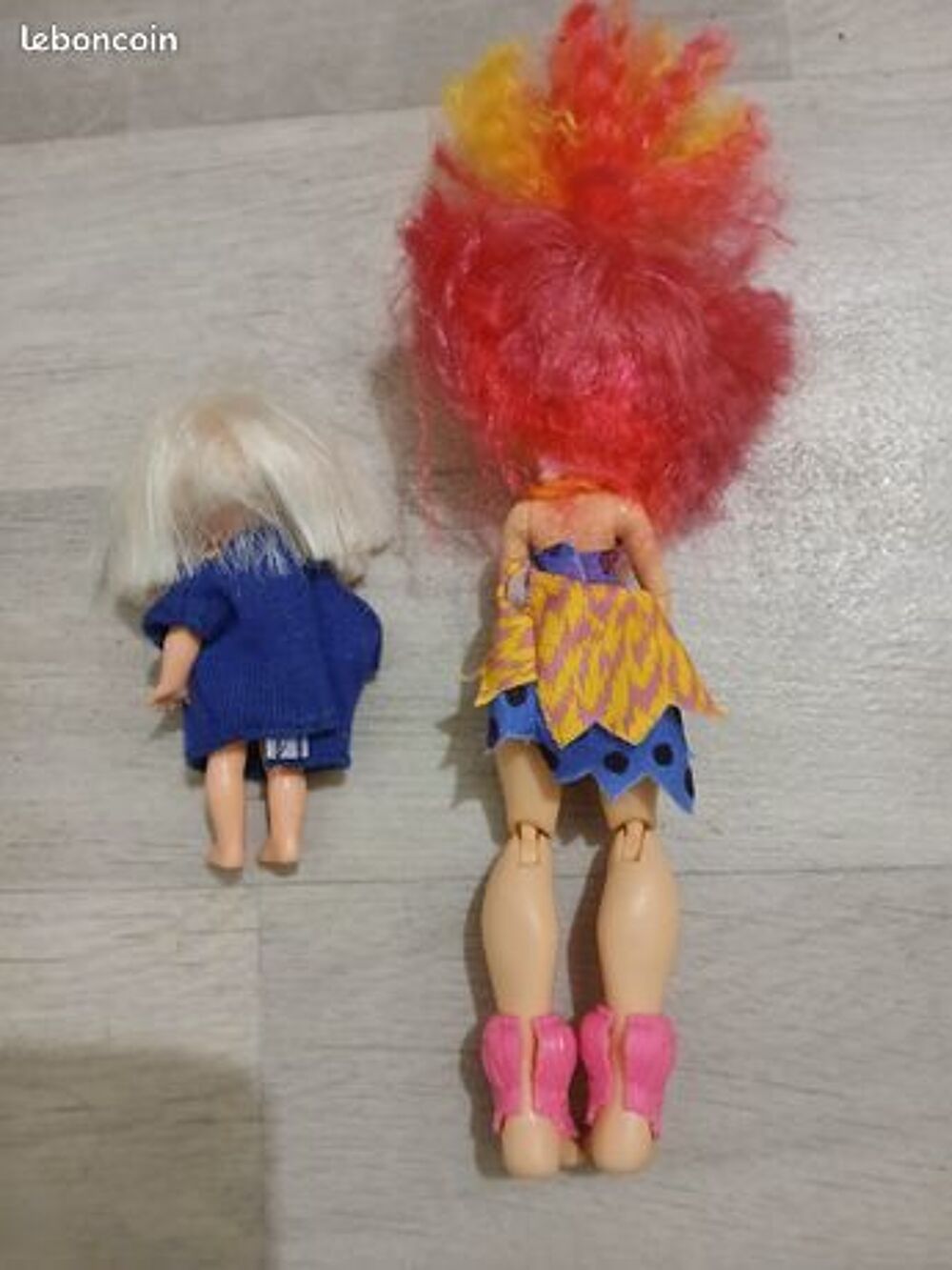 2 poup&eacute;es Jeux / jouets
