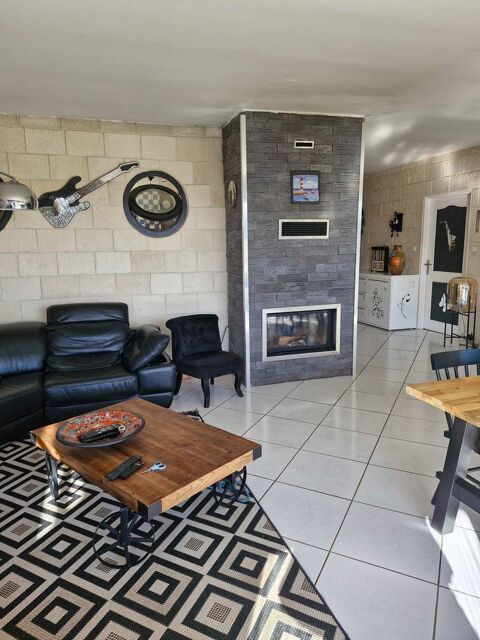   Grande+maison+avec+grand+terrain Maison - 6 pi�ce(s) - 150 m�