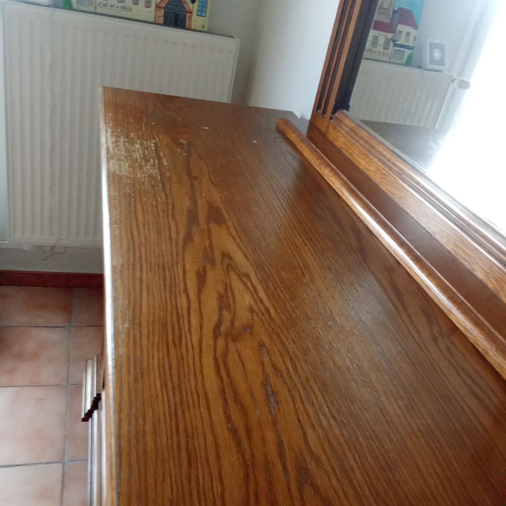 Babut pas plus le miroir 
Longueur 240 cm
Largeur 56 Meubles