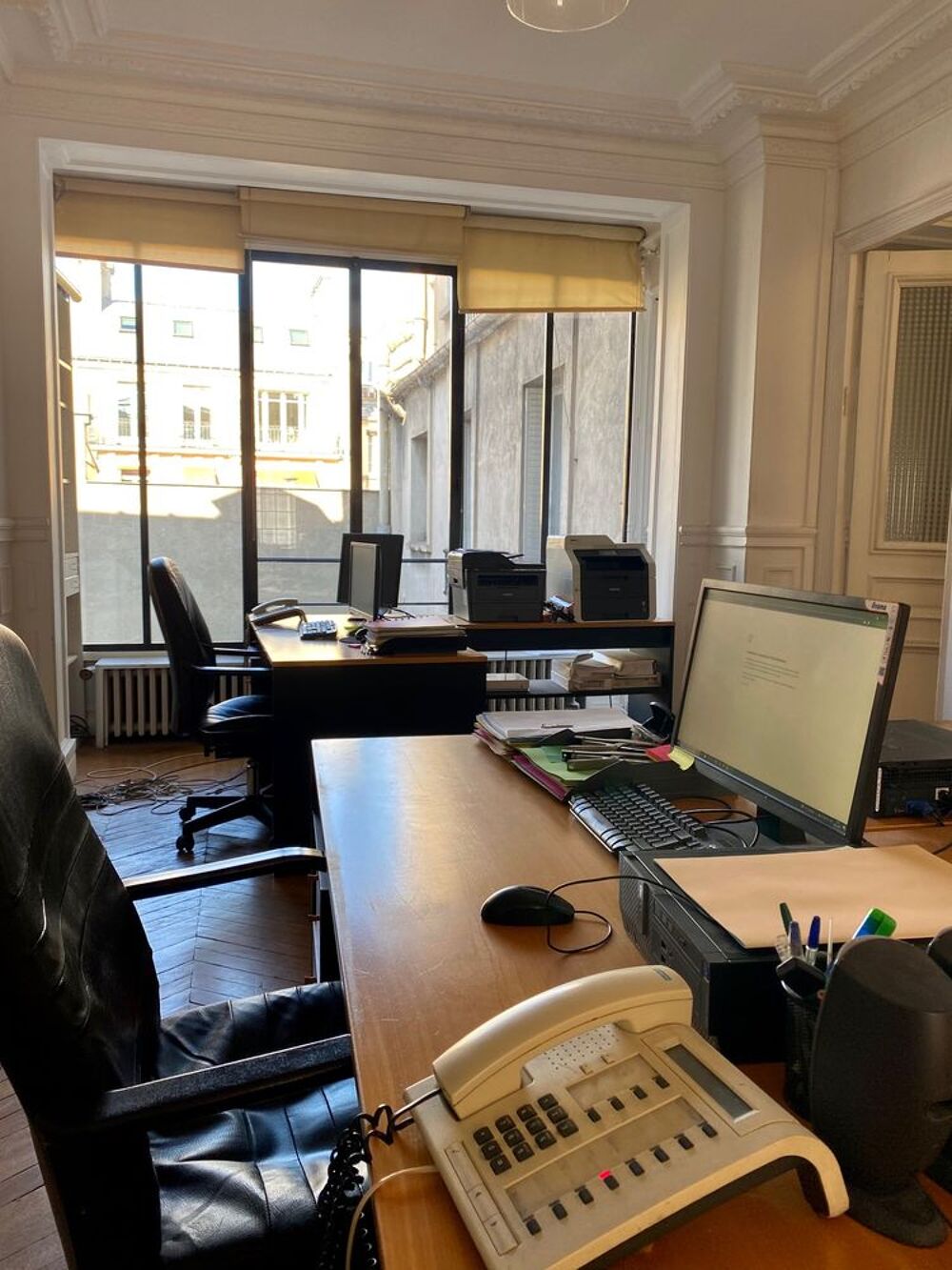   PARIS 8e ? CHAMPS-ÉLYSÉES ? BUREAUX DE 12 À 30 m² Paris 8