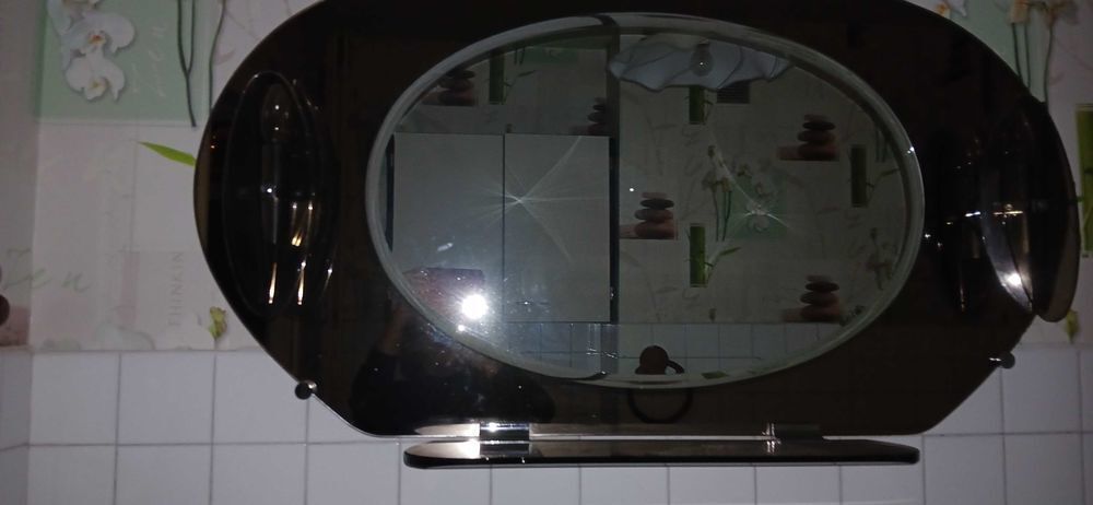 superbe miroir lumineux excellent &eacute;tat. Dcoration