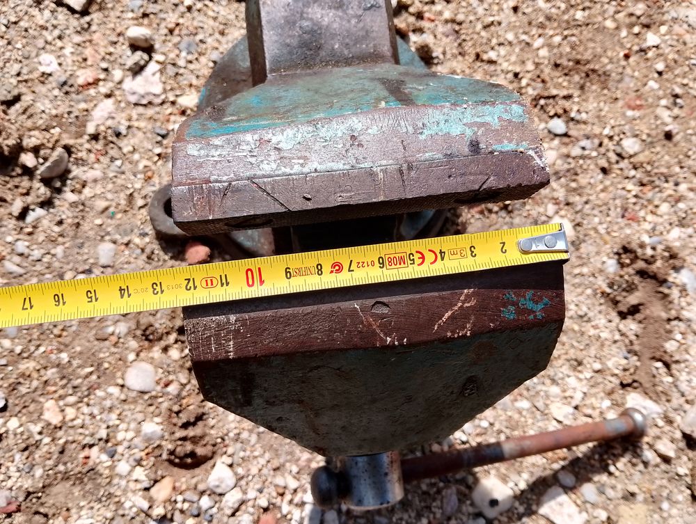 SAMBRE ET MEUSE etau 125 mm base tournante Bricolage