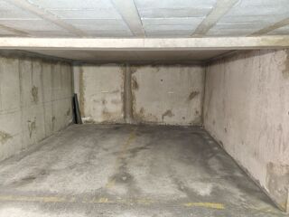  Parking / Garage � vendre 12 m�