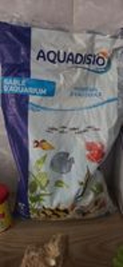   Aquarium 25 litres tout équipé  