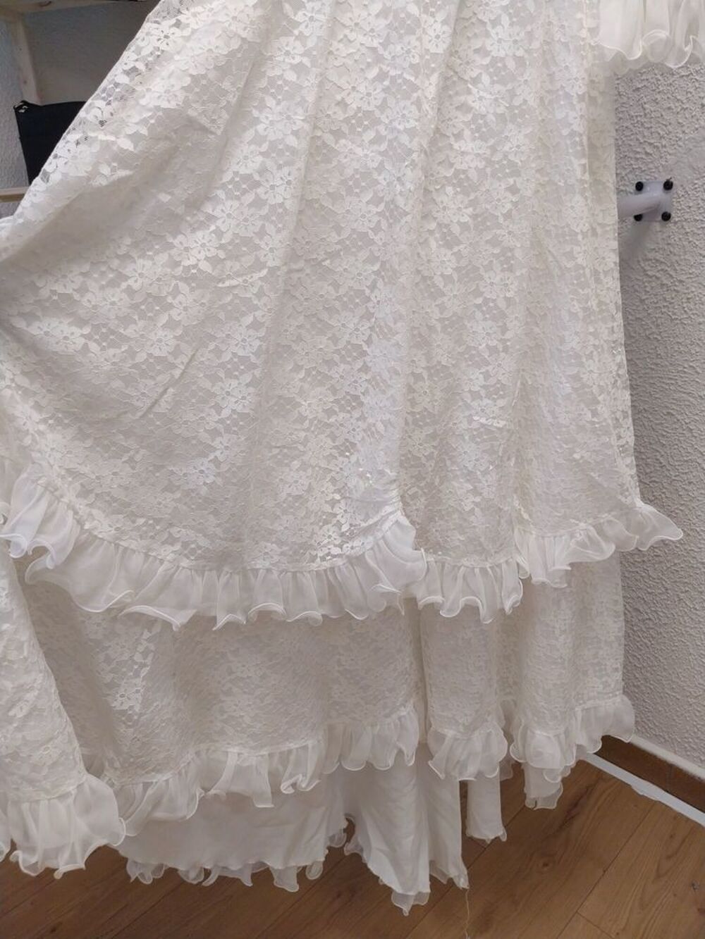 Robe mari&eacute;e vintage Vêtements