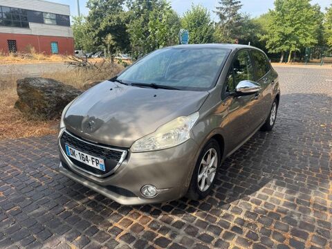 Peugeot 208 2014 occasion Villeneuve-la-Garenne 92390