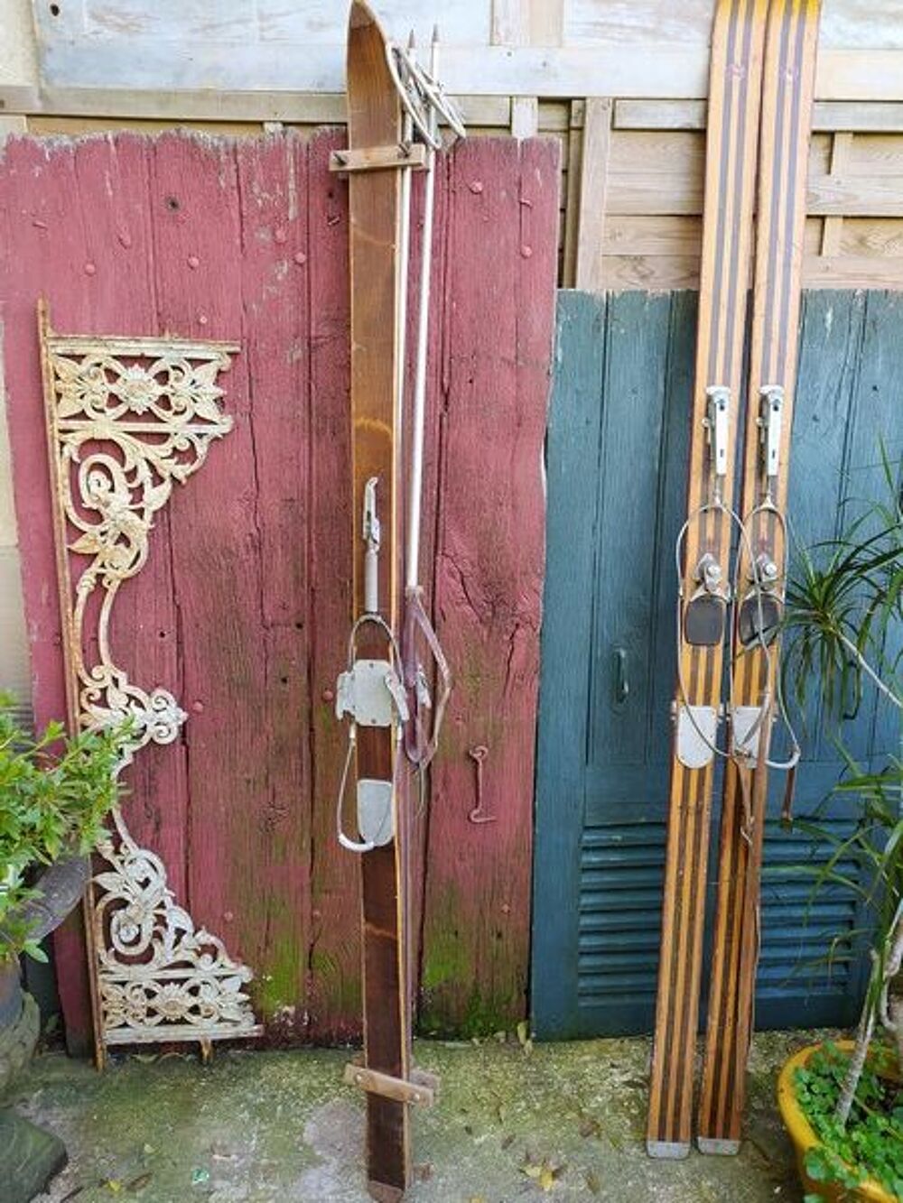 Anciens Skis Bois Vintage D&eacute;co Sport Chalet Montagne
Sports