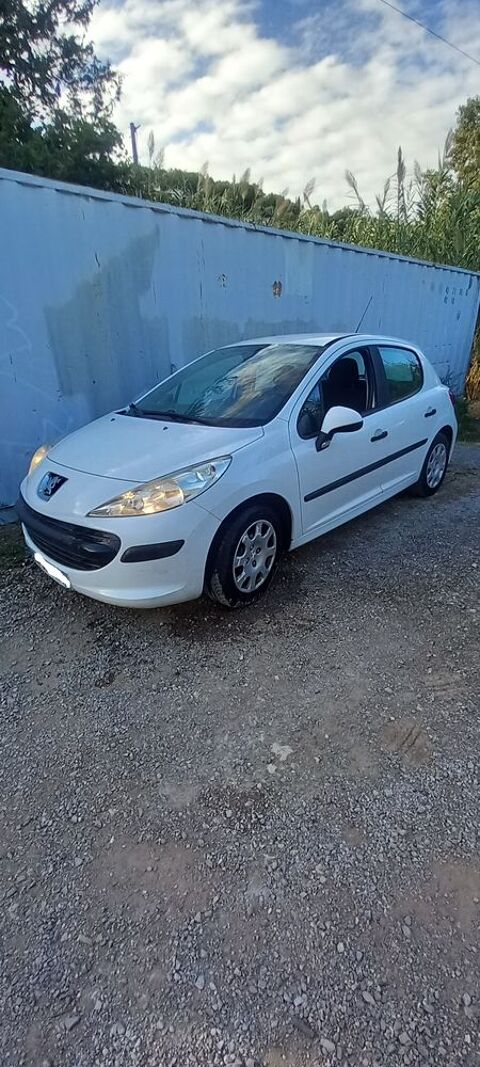 Peugeot 207 1.4 HDi 70ch BLUE LION Premium
