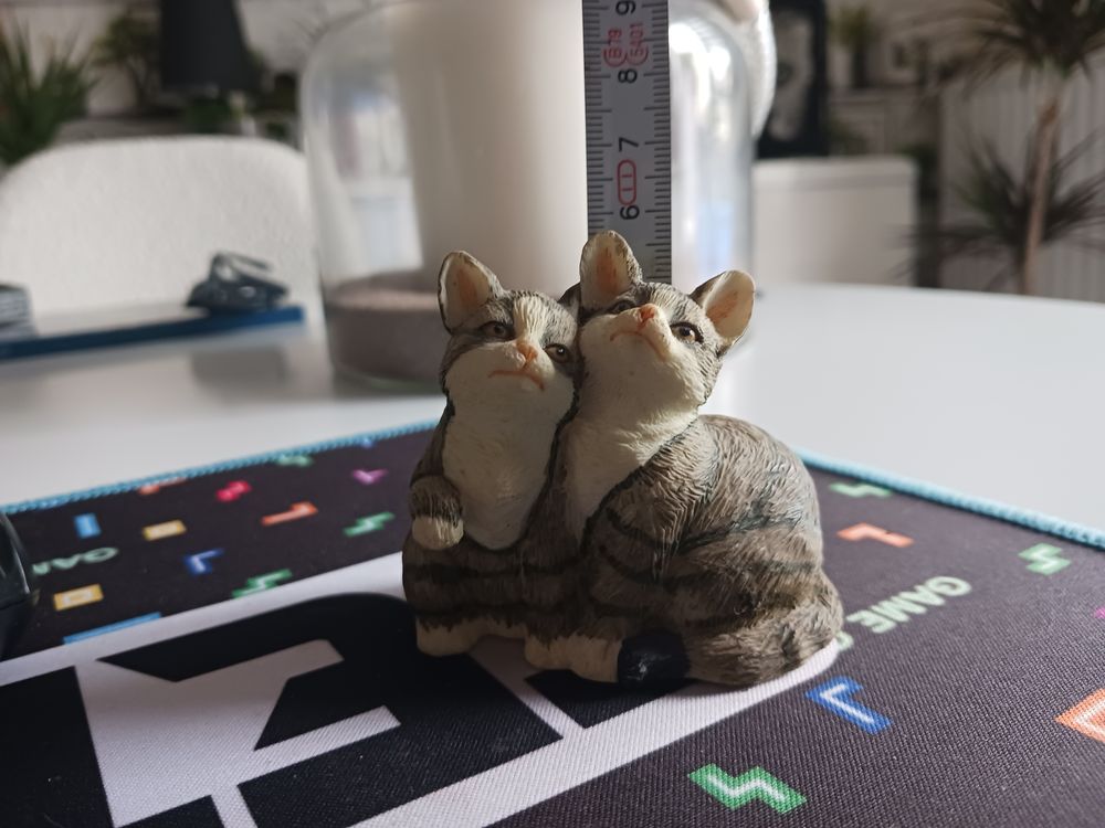 Figurine C&eacute;ramique Chat Gris et Blanc 