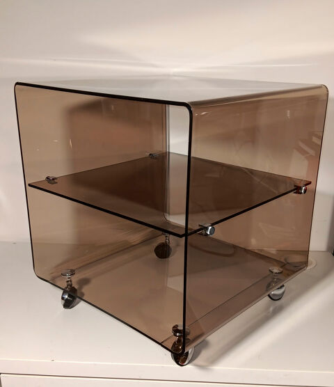 Table basse / Bout de canap en plexiglas fum Michel Dumas 180 Athis-Mons (91)