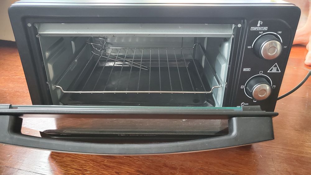 FOUR KING D'HOME CAPACITE 100L Electroménager