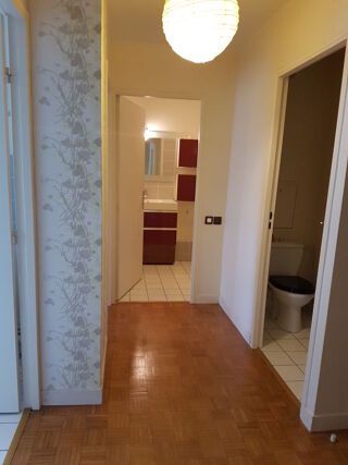  Appartement à louer 2 pièces 50 m²