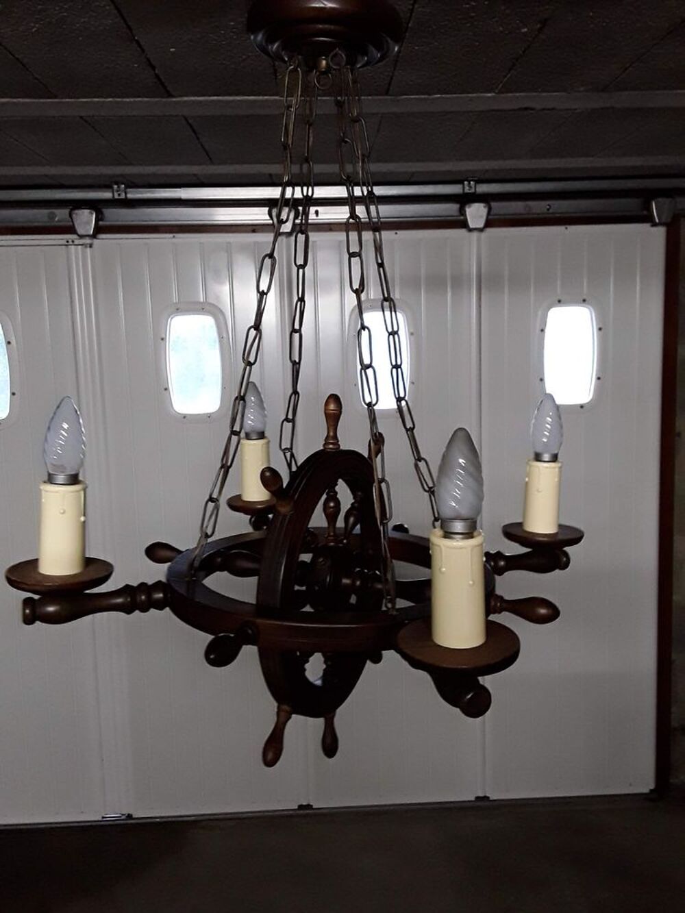 Lustre bois . Décoration