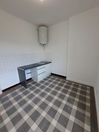  Appartement à louer 1 pièce 25 m²