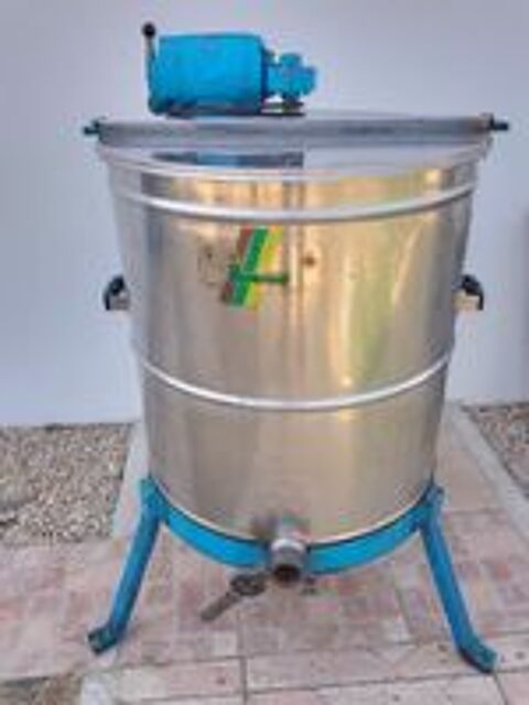   Extracteur à miel et matériel apiculture 